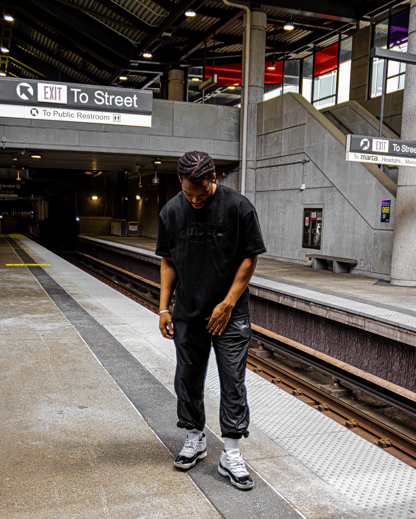 LYTE Statement Tee - Jet Black